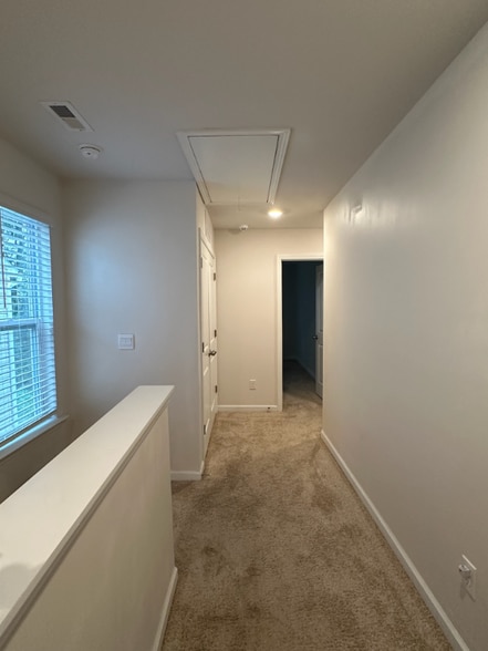 Building Photo - 1422 Bella Grace Ct
