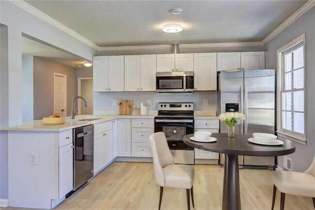 Building Photo - 469 Dogwood Dr NW