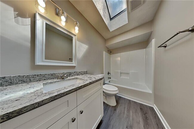 Building Photo - 3500 Quail Hollow Trail