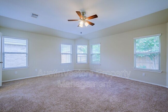 Building Photo - 17624 Bridgefarmer Blvd
