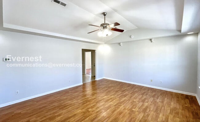 Building Photo - 183 Bunker Dr