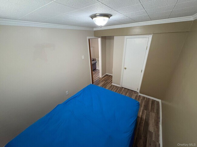 Building Photo - 318 Claremont Ave