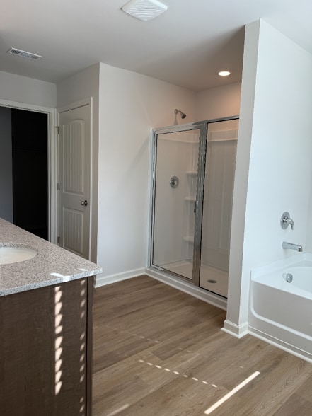 Building Photo - 65 Hughes Pl Dr