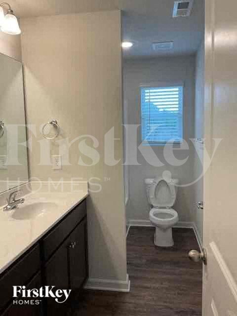 Building Photo - 2076 Cypress Village Dr NW