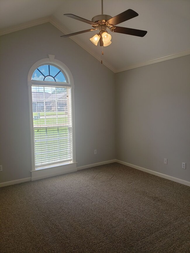 Building Photo - Valley Chase Subdivision!