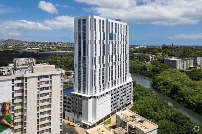 Building Photo - Naulu