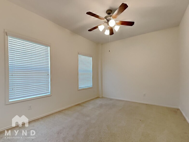 Building Photo - 1746 Cloister Dr