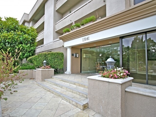 Primary Photo - Sherman Oaks Renaissance