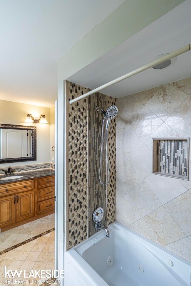 Building Photo - 47898 Lamplighter Trail
