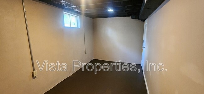 Building Photo - 3412 Winnland Dr