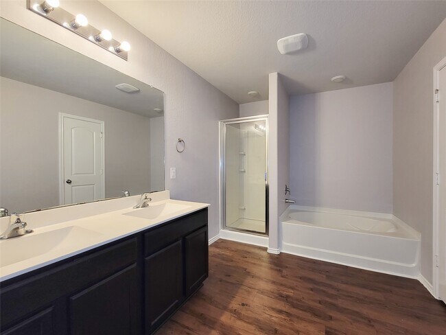 Building Photo - 5443 Dunsmore Harbor Ln