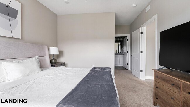 Building Photo - 3050 Steeple Cir