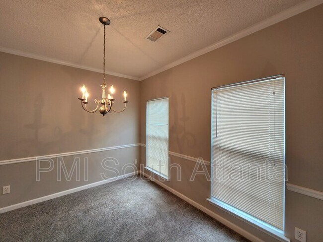 Building Photo - 176 Shenandoah Dr