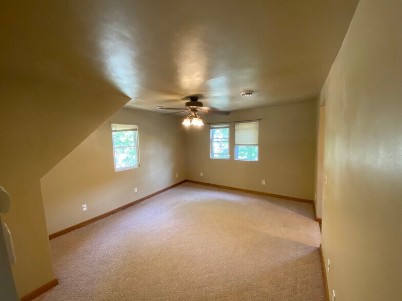 Living room - 201 Broad St