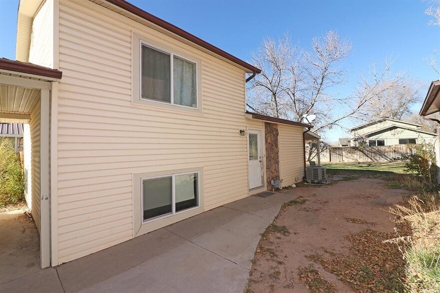 Building Photo - 1168 Olson Ave