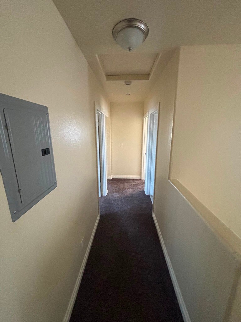 Building Photo - 314 W 65th St