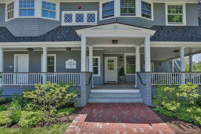 Building Photo - 26 N Main St