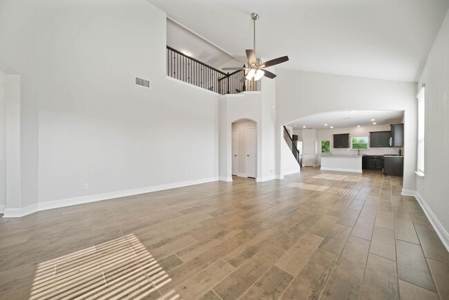 Building Photo - 4 Bedroom 3 Bathroom located in Copper Can...