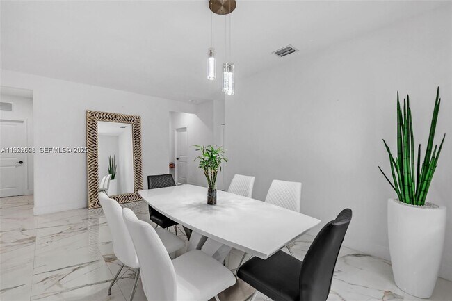 Building Photo - 11939 SW 241 Ter