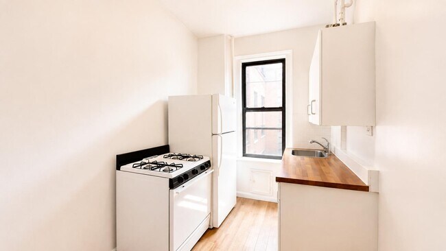 Floorplan - 21 Magaw Place