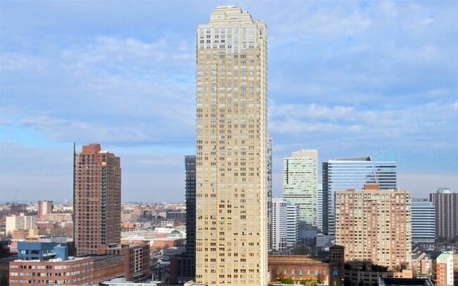 Building Photo - 88 Morgan St