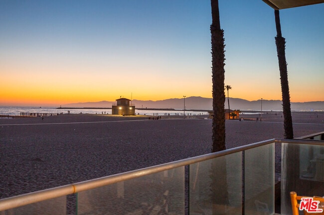 Building Photo - 6985 Trolleyway S