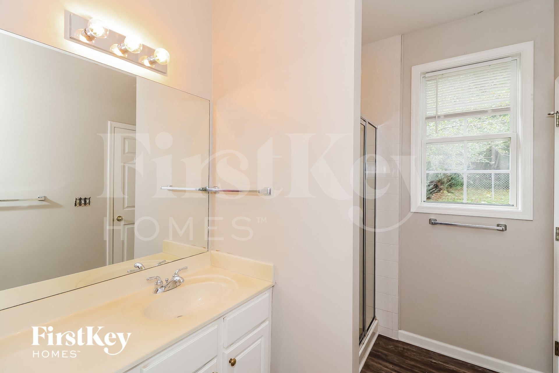 Building Photo - 1595 Pilgrim Way
