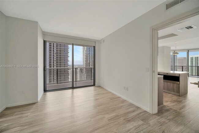 Building Photo - 801 S Miami Ave