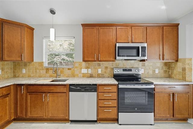 Building Photo - 1106 Serenada Dr