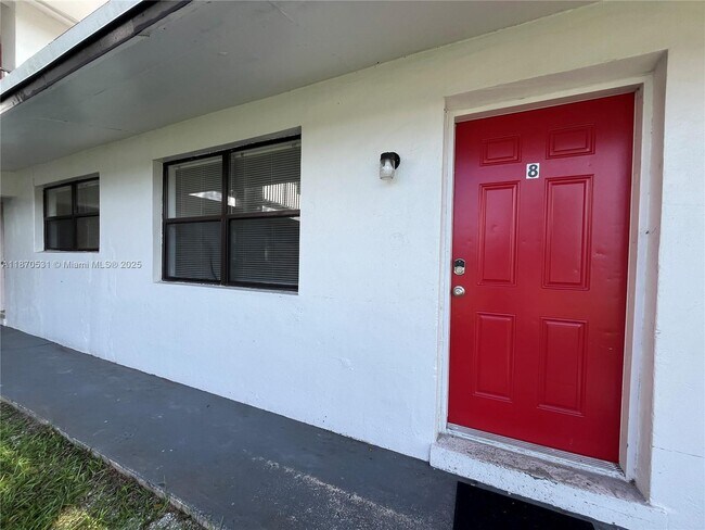 Primary Photo - 1610 N 25th St