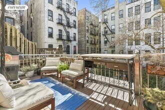 Building Photo - 466 8th St