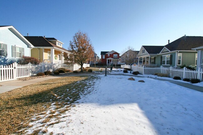 Building Photo - Stunning 4 Bedroom Home in Indigo Ranch!
