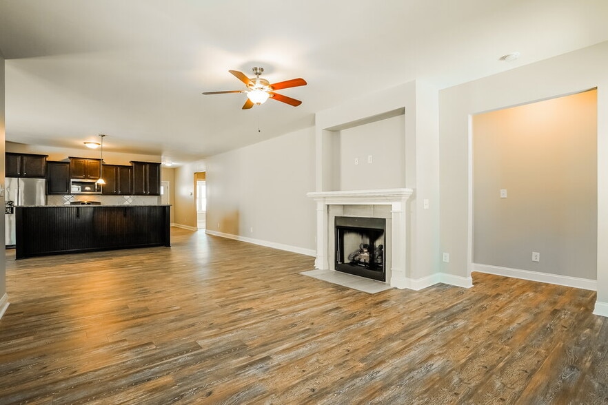 Building Photo - 770 Airedale Trail