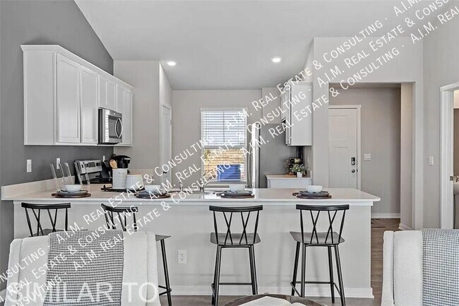 Building Photo - 1120 Northview Dr