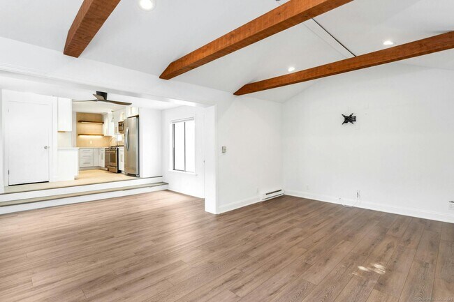 Building Photo - 124 Minturn Pl