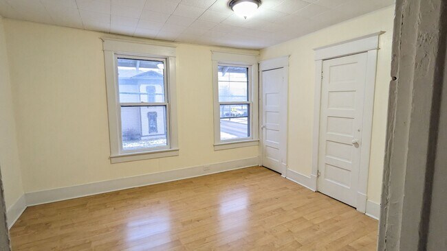 Building Photo - 1111 Sanford St