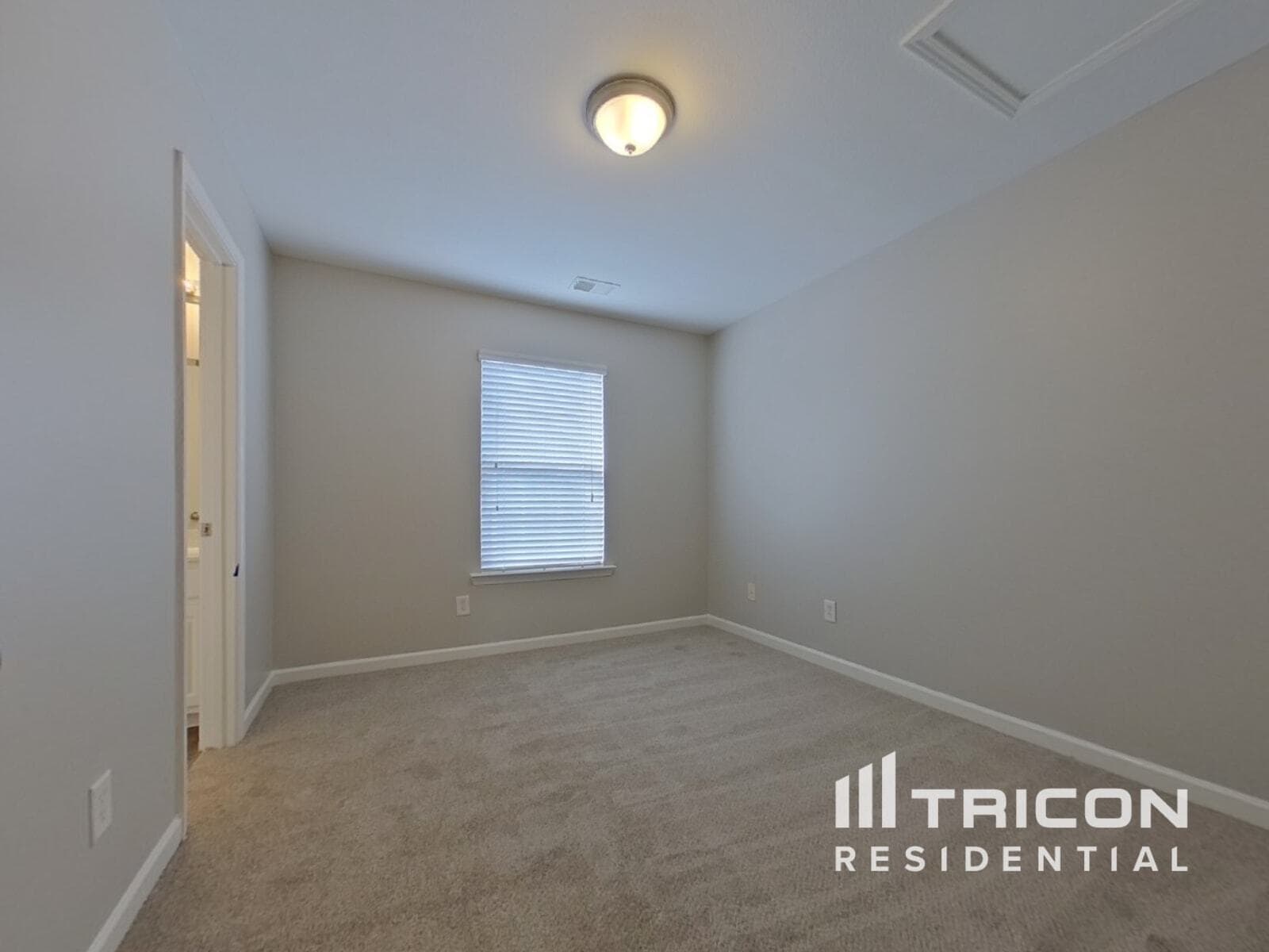 Building Photo - 585 Scarlet Sage Ln