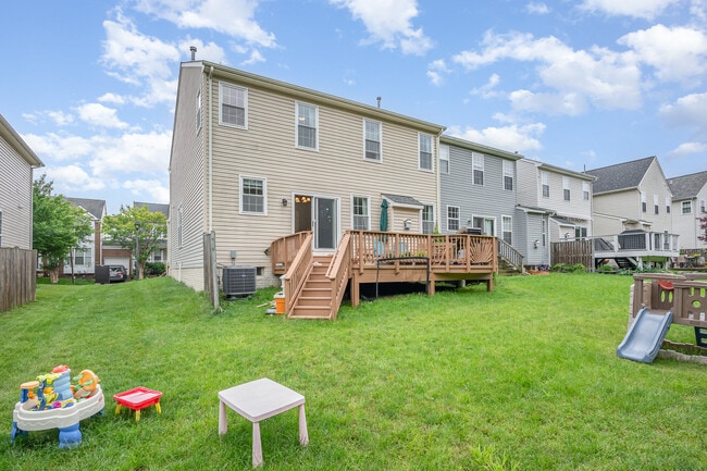 Building Photo - 314 Ebaugh Dr SE