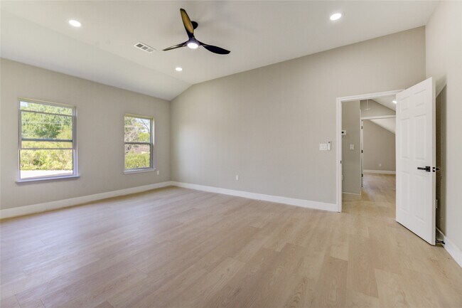 Building Photo - 1901 Canyon Creek Ct