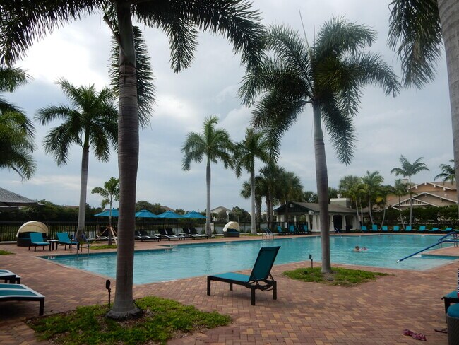 Building Photo - 990 Millbrae Ct