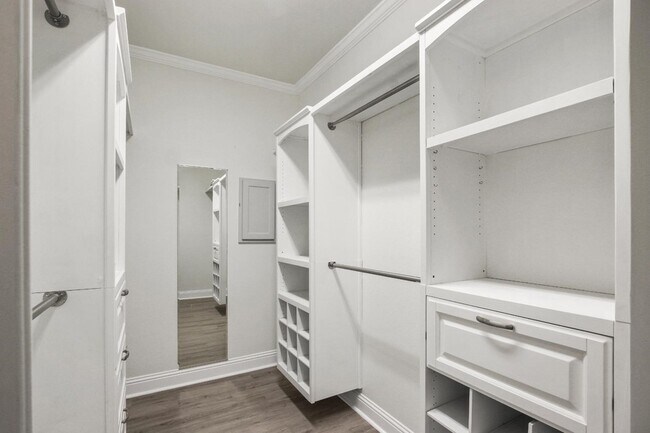 Building Photo - 1509 Waterfall Ln