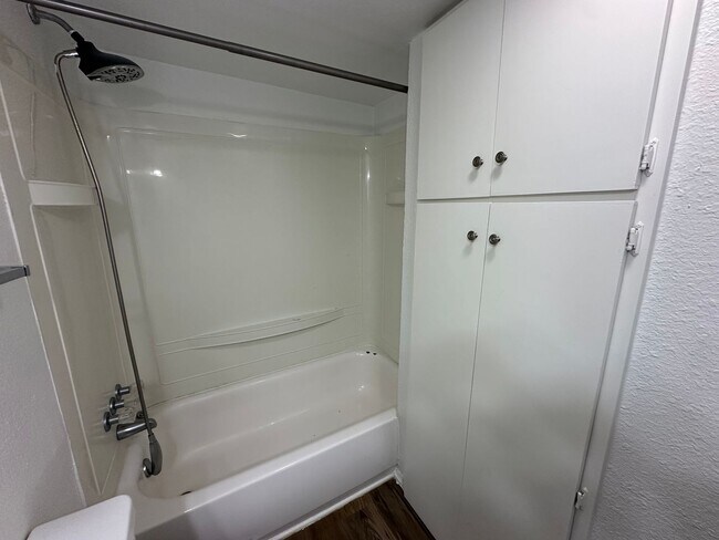 Building Photo - 15930 Hwy 64 E