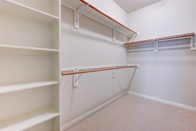 Building Photo - 1227 Glenwood Canyon Ln
