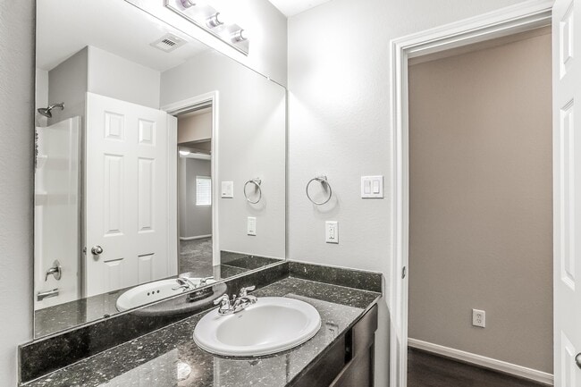 Building Photo - 21819 Octavia Way