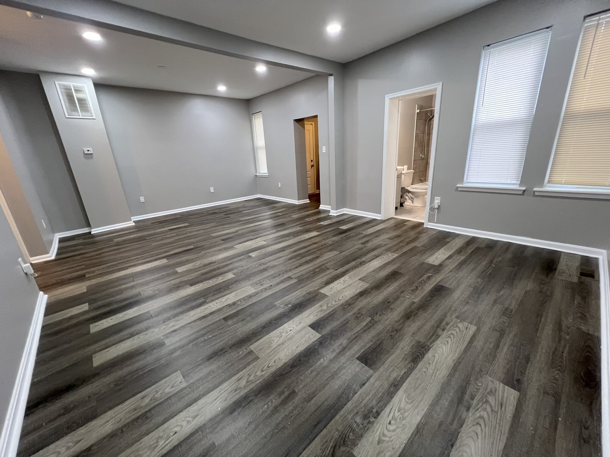 Building Photo - 3320 Gwynns Falls Pky