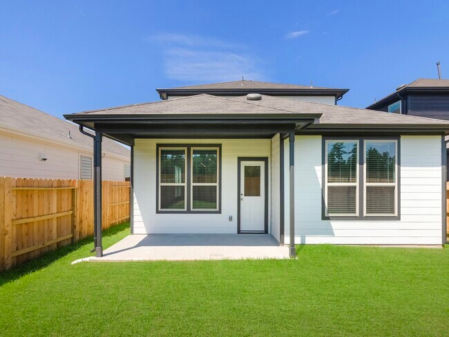 Building Photo - 15881 Blass Vly Dr