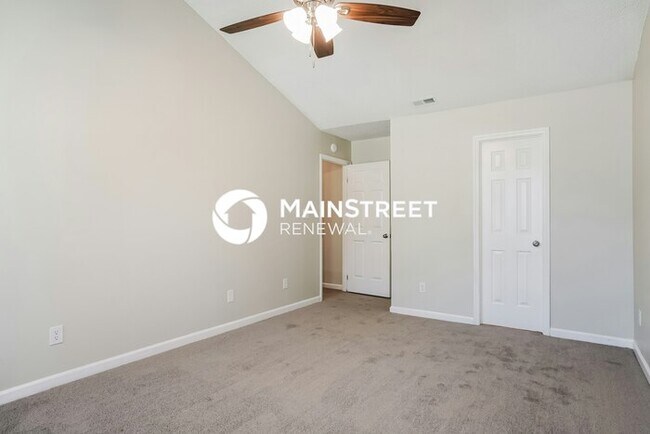 Building Photo - 3 Bedroom Pet-Friendly Home in Clayton, NC with Main Street Renewal