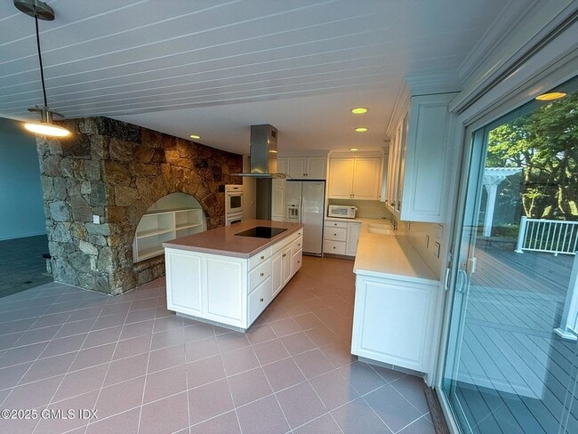 Building Photo - 21 Harkim Rd