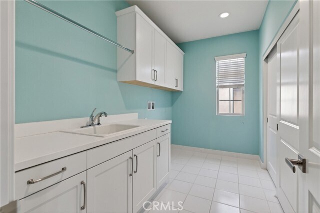 Building Photo - 755 Orange Blossom Way