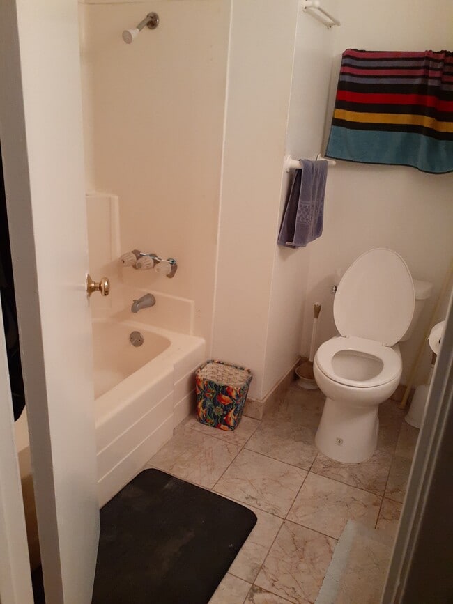 Building Photo - 7740 Redlands St